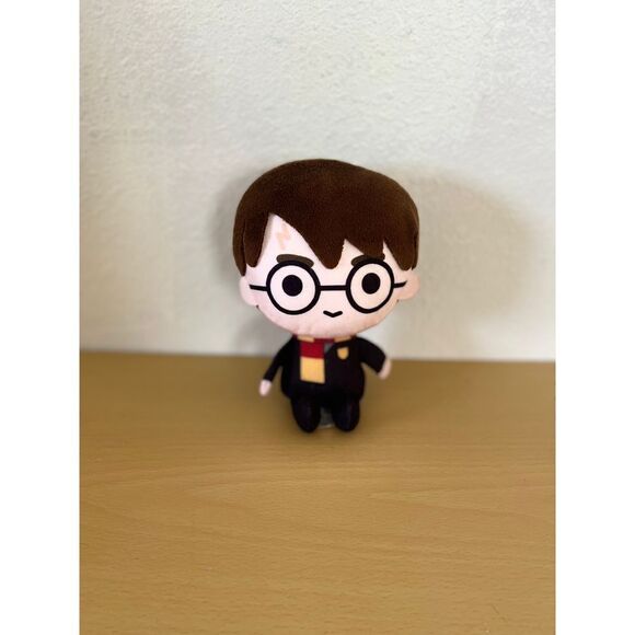 Harry Potter Plush 6” - Picture 3 of 6